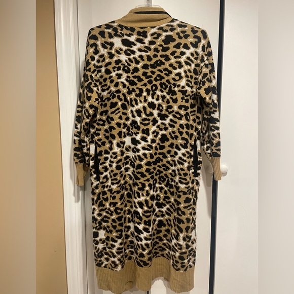 New York &Company Gently Worn Leopard Print Duster Cardigan Size XS. - Picture 2 of 4